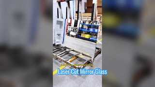 厚さ6mmのミラーガラスをレーザーカットして長さ1.5mの台形に加工