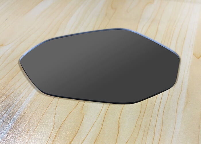 Rearview mirror glass laser cutting machine, capable of cutting various types of rearview mirror glass, with a cutting accuracy of ± 0.01mm and a cutting speed of 0-500mm/s